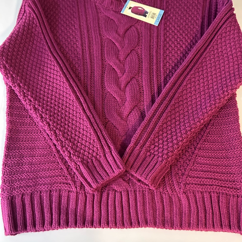 One A Fuchsia Cable Knit Crewneck Sweater‎